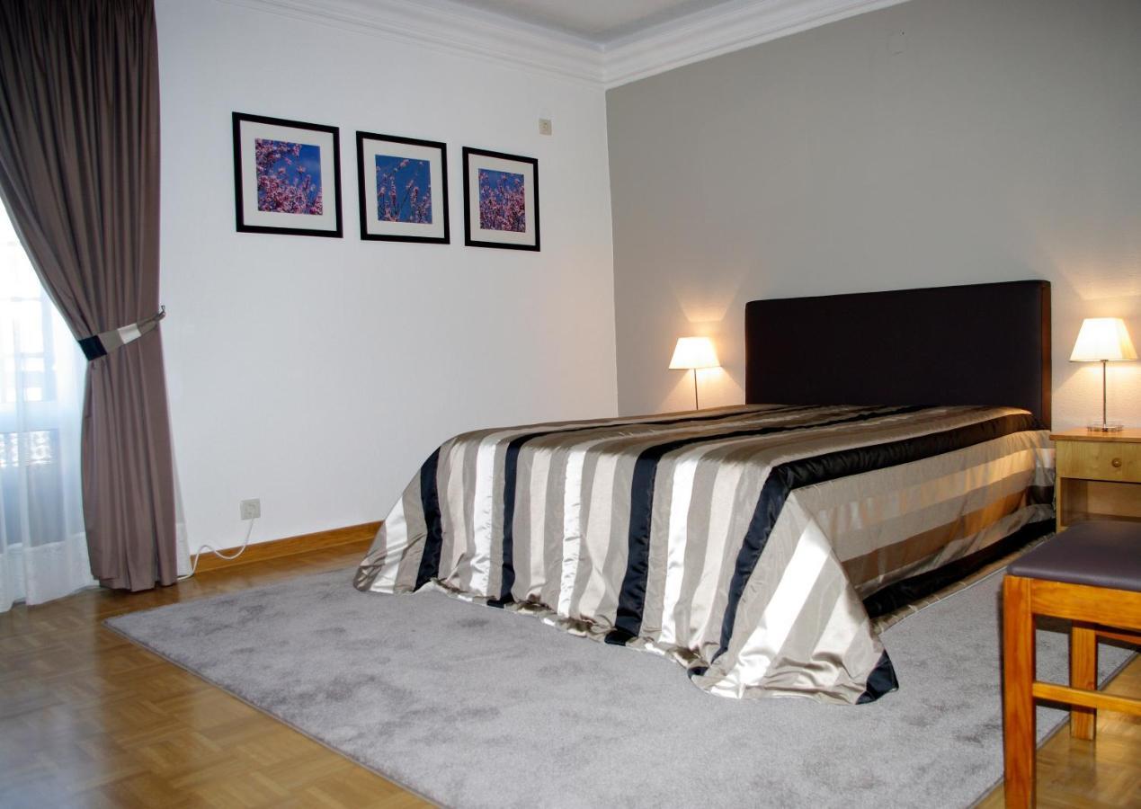 Hotel O Encontro Sendim  Bilik gambar